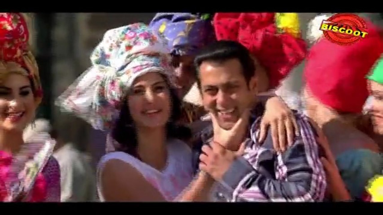 Salman Khan comforts Katrina