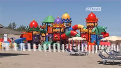 SPIAGGE A CACCIA DI TURISTI