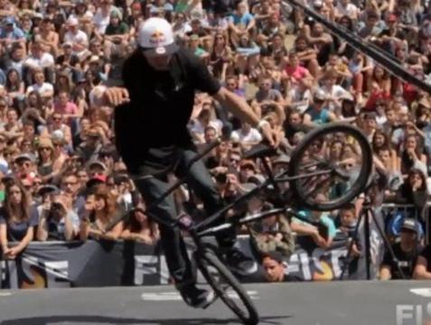 Vicky Gomezt - 1st BMX flat Final - FISE World Montpellier - 2013