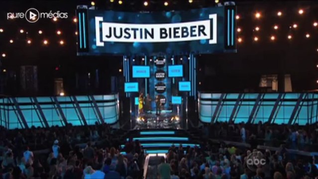 Justin Bieber hué lors des Billboard Music Awards 2013