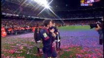 FC Barcelona - La celebración en el Camp Nou del titulo de Liga, levantada por Tito Vilanova y Eric Abidal.