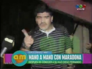 Maradona reta a Pia Shaw