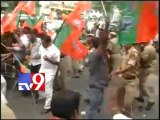 BJP protest against tainted ministers