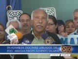 Docentes jubilados de Aragua exigen aumento en su salario