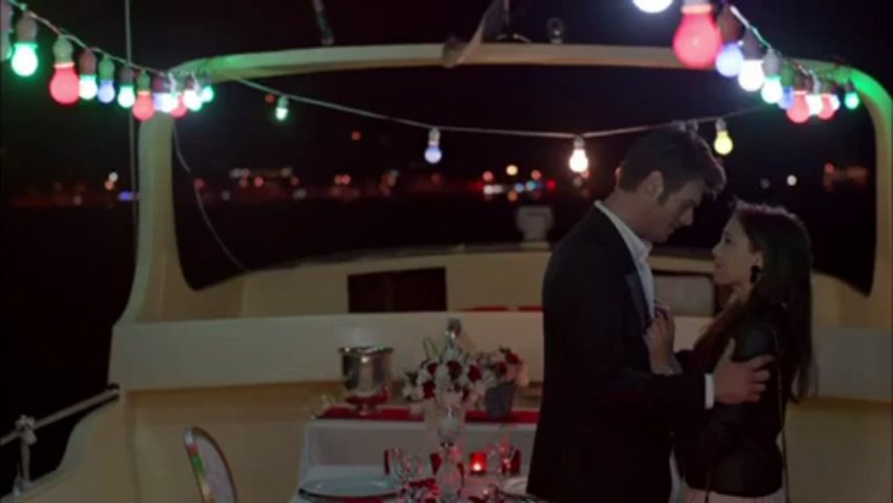 Kuzey'den Cemre'ye romantik evlilik teklifi