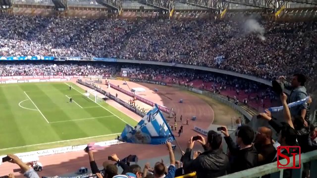 Napoli - I napoletani e la permanenza di Cavani e Mazzarri (15.05.13)