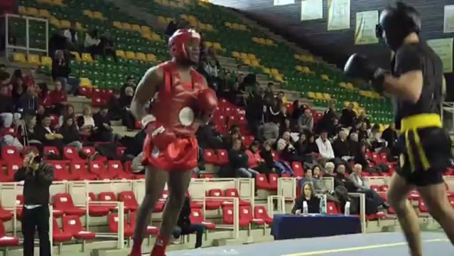 Focus sur Yves Landu - combattant wushu sportif sanda -70kg
