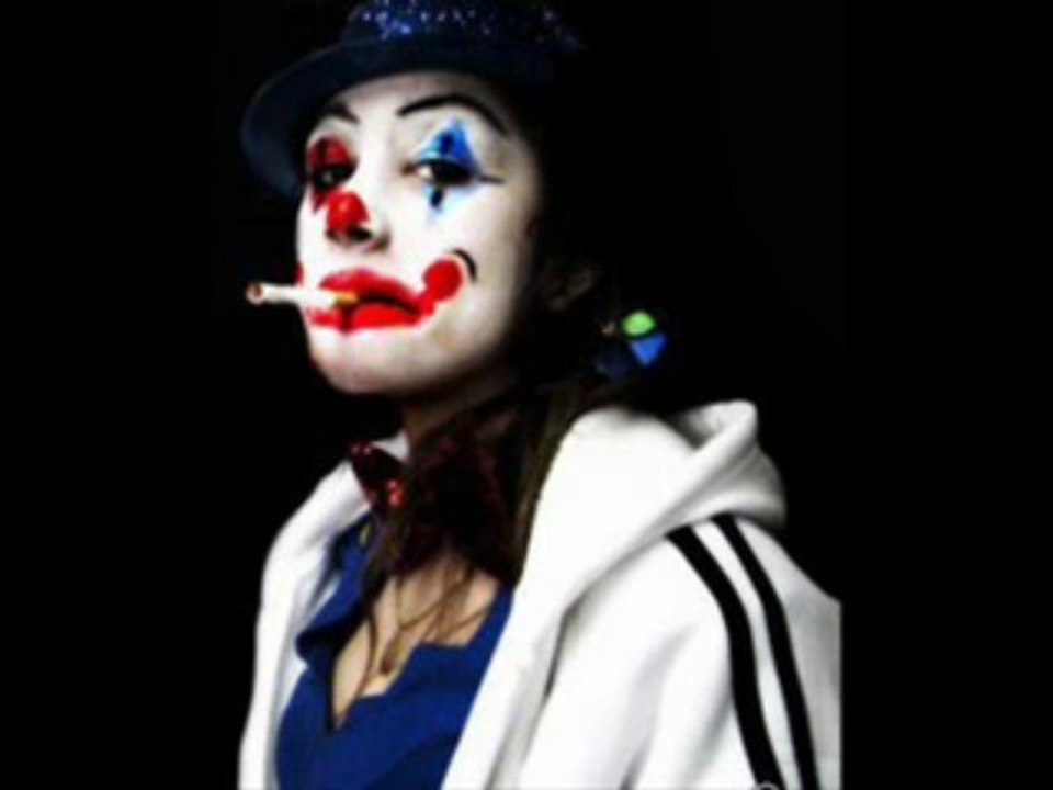 Mabel Matiz - Hala Haber Bekliyorum Senden