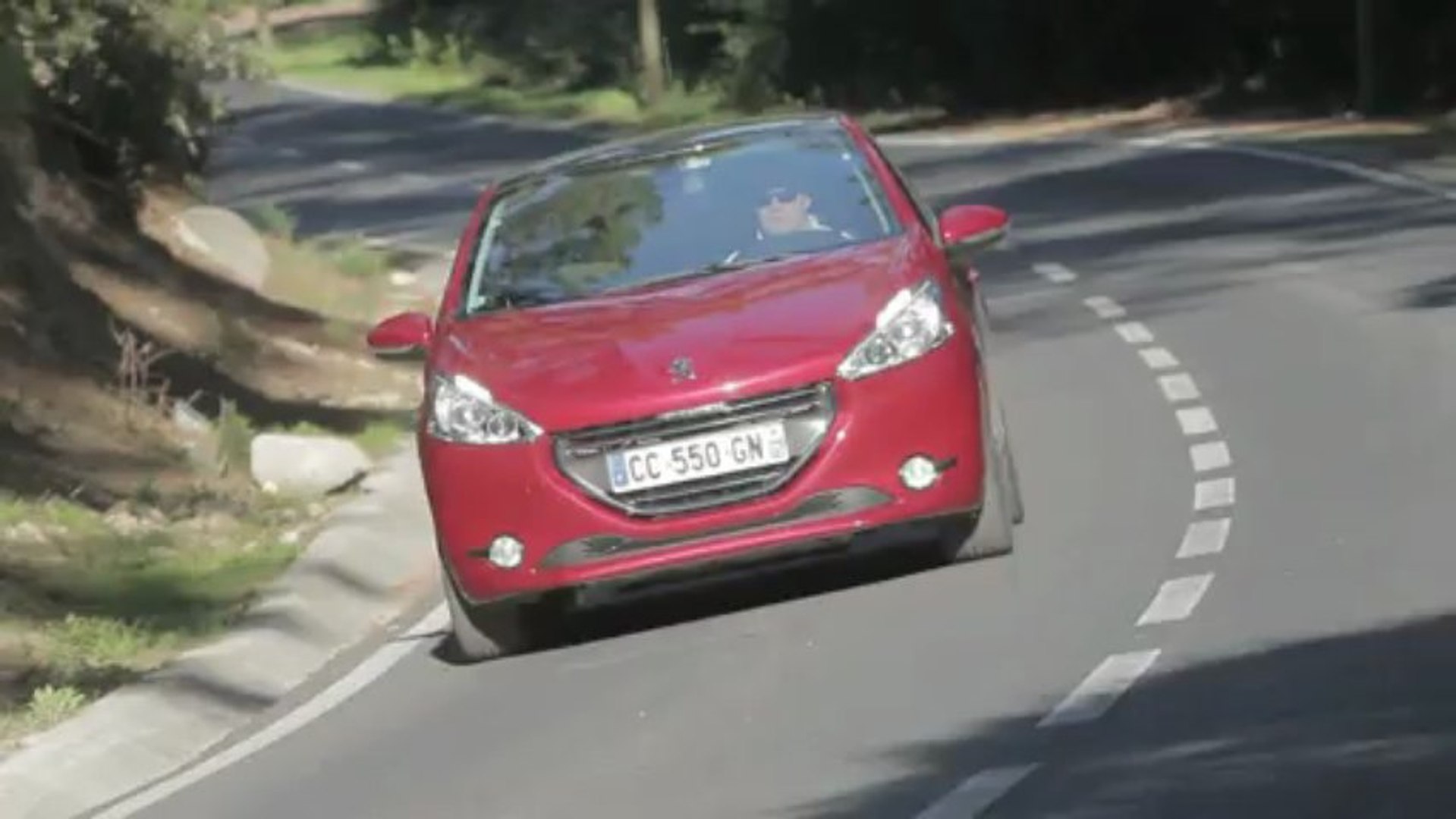 Peugeot 208 3 et 5 portes - Vidéo Dailymotion