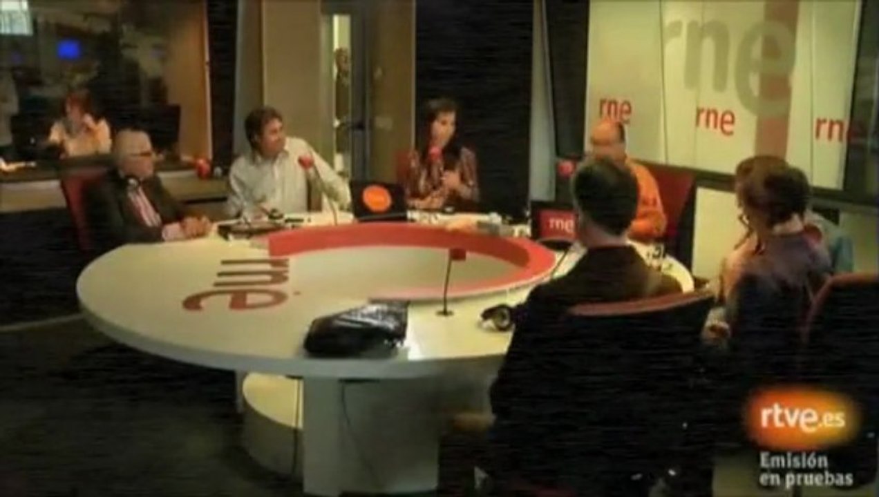 Natalia Millán, Marta Valverde y Alberto Vázquez en "El día menos pensado" de RNE - 16.05.2013