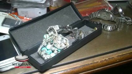 Adescavano ragazzi su Fb e poi gli svaligiavano la casa. A fine lavoro postavano tutto sulla bacheca