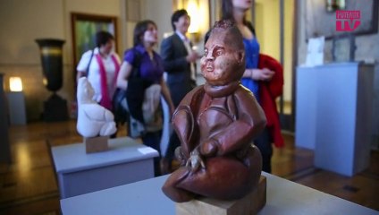 Vidéo Puteaux: Salon des artistes