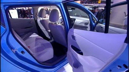 Download Video: Nissan Leaf en direct du Mondial de Paris 2010