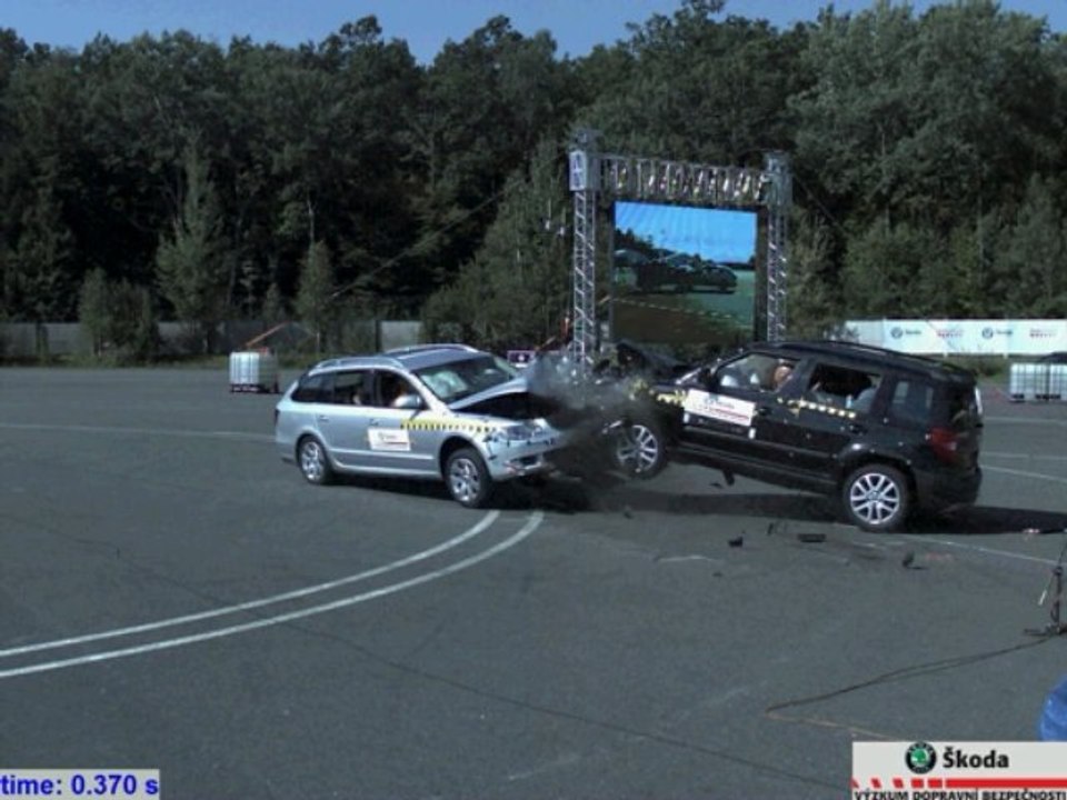 Skoda Superb Combi vs Skoda Yeti