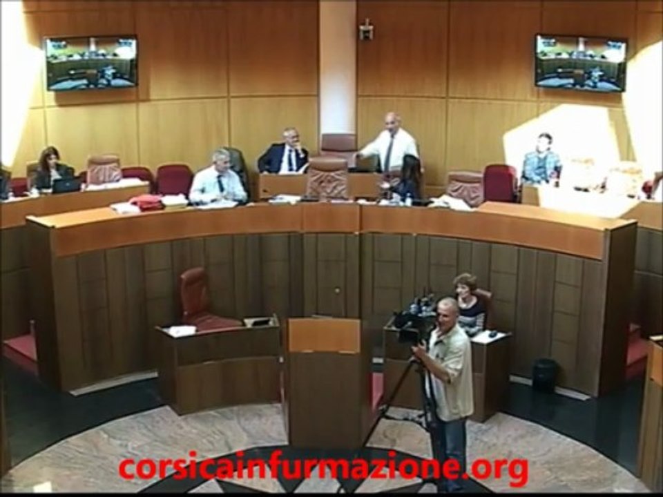 Incident de séance à l'Assemblée de #corse, on a perdu le Président