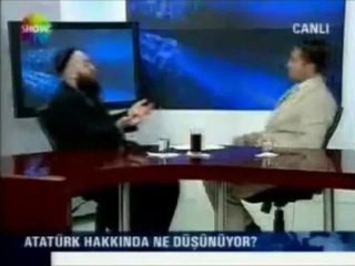 Cübbeli Ahmet: "M Kamâl mükemmel bir insan (!!!)"