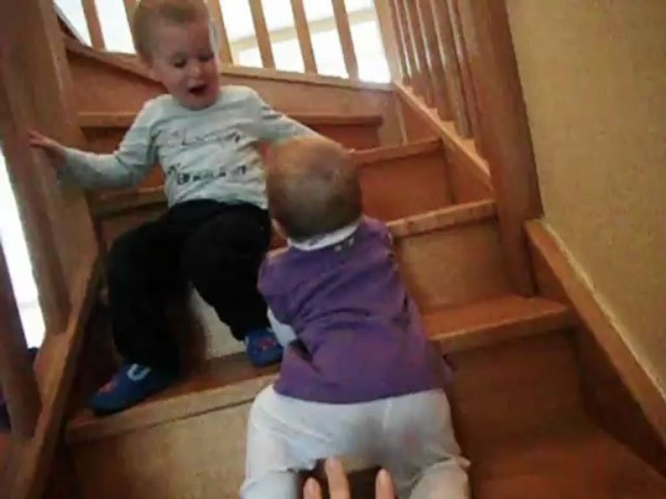 2013-05-15 Manon 4 pattes & escaliers (1)