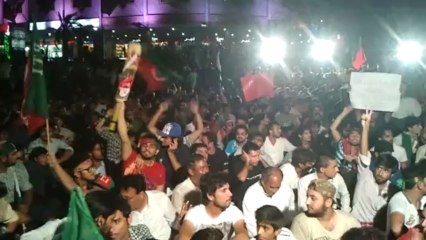 PTI-dharna at milinium mall karachi (PART-1) 16-5-13