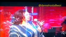 Ms. Aretha Franklin Performs Her Hits With Top 5 Girls on Idol Finale 5/16/13