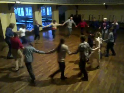 Première répétition danse médiévale à Crécy