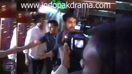 John Abraham gets MOBBED