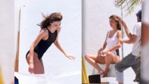 Miranda Kerr en bikini pendant une séance photo