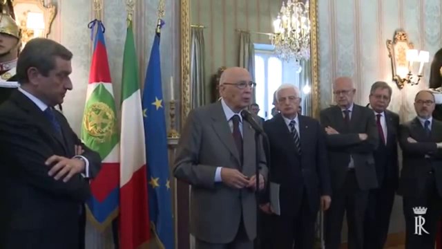 Roma - Napolitano con una rappresentanza di allievi della Polizia di Stato (16.05.13)