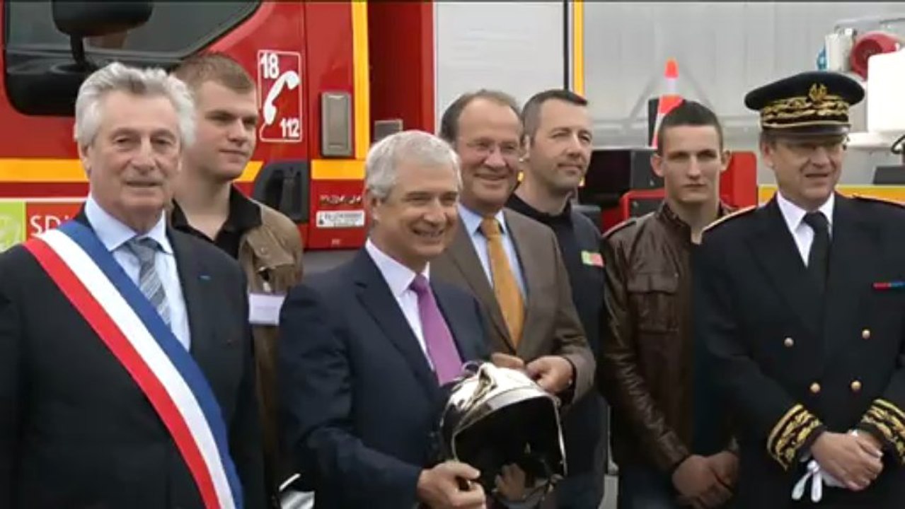 Signature de 3 contrats "Emplois d'avenir" au SDIS60