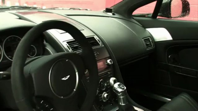 Aston Martin V12 Vantage