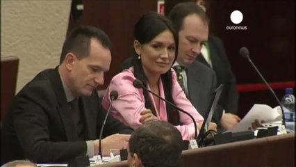 Ruby témoigne dans un procès contre des proches de...