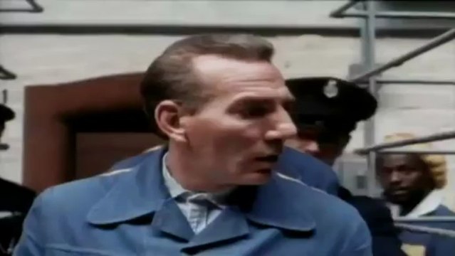 Au nom du père ( bande annonce VO )