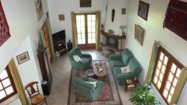 Villa à vendre Saint-Cézaire-Sur-Siagne - proche village - piscine - 5 pièces - 150 m²