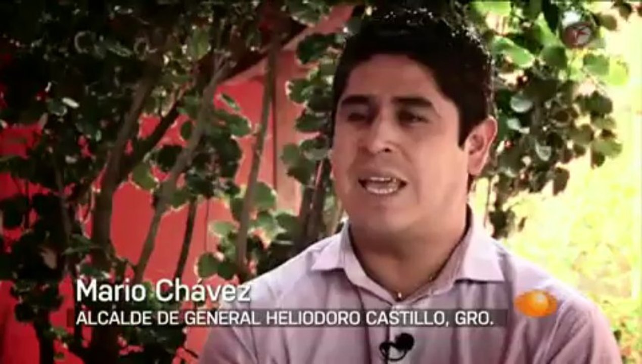 SOLICITAN MAESTROS