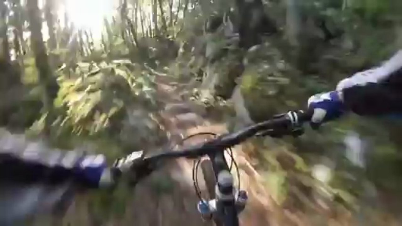 Mtb enduro vtt - GoPro 3 - kona cadabra - lac d'aiguebelette - alpes