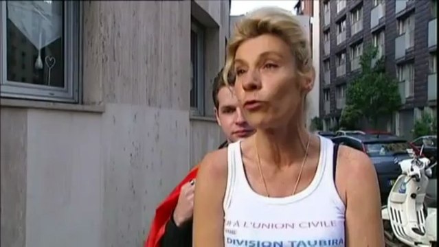 Mariage pour tous : C'est la constitution française qui a été changée , selon Frigide Barjot