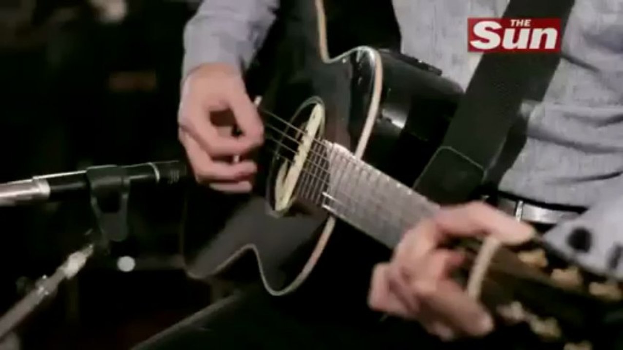 Hurts - Blind [Biz Session]