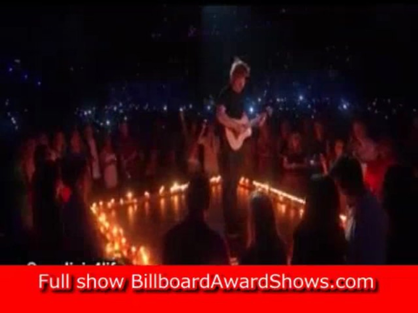 Ed Sheeran Billboards 2013 HD live performance video