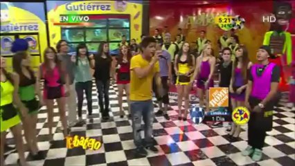 Mc Aese le canta a Gaby