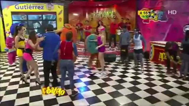 Peluchin ataca a Bezares y se come a Sotelo