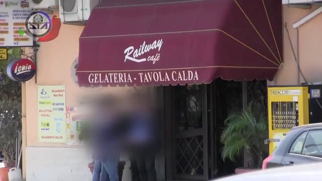 Catania - Racket dei rifiuti e mafia, sequestrati beni per un milione e mezzo di euro (17.05.13)