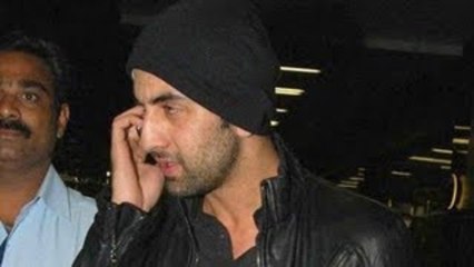 Ranbir Kapoor Detained @ Mumbai Airport !