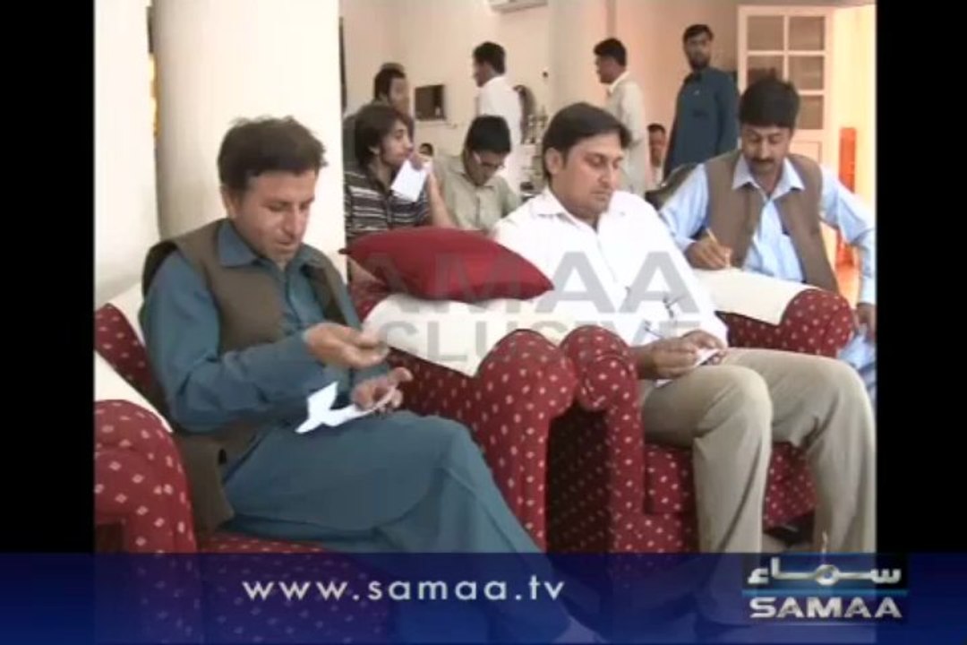 Khattak, Qaiser vow to work together for corruption-free KPK
