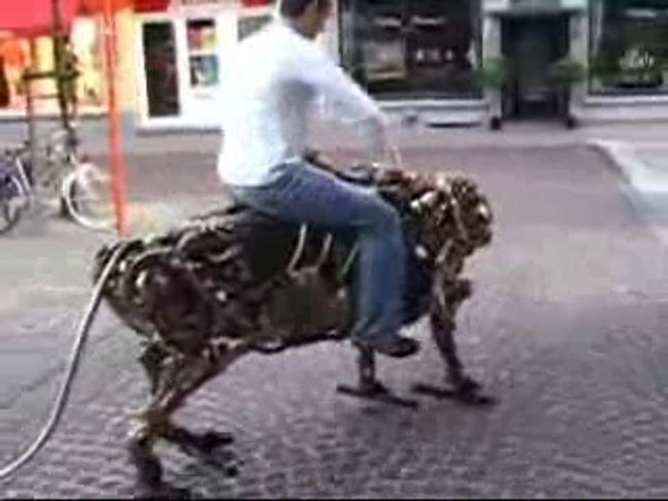 Le tigre mécanique