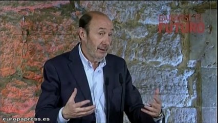 Rubalcaba pide "transparencia" en los partidos