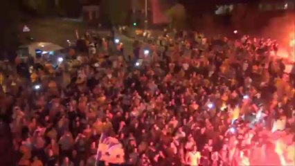 ΑΠΟΕΛ-εξώστης-σύνθημα παικτών