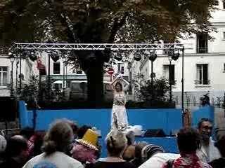 Belleville de bas en haut