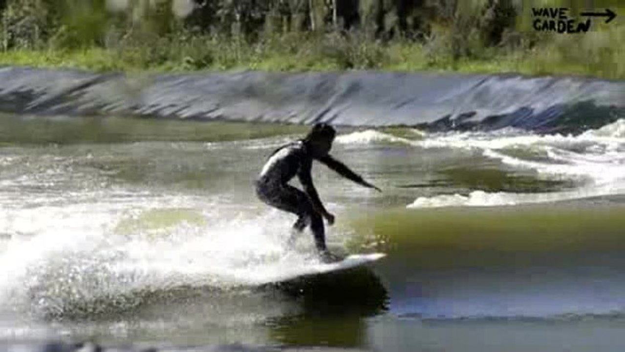 Freesurfing at Wavegarden