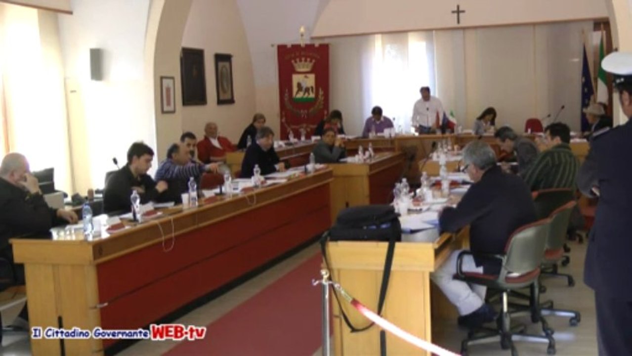 Consiglio comunale 13 maggio 2013 Punto 6 mozione debiti scuola zona orti intervento Rota