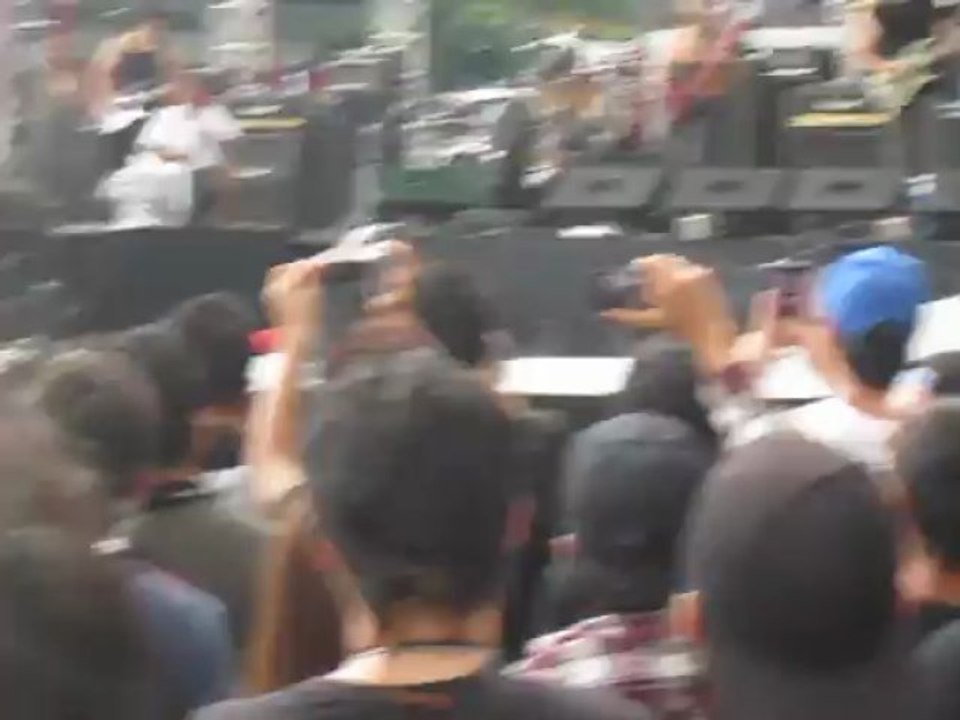 Pulp Summer Slam 2013 - Philia (First Song)