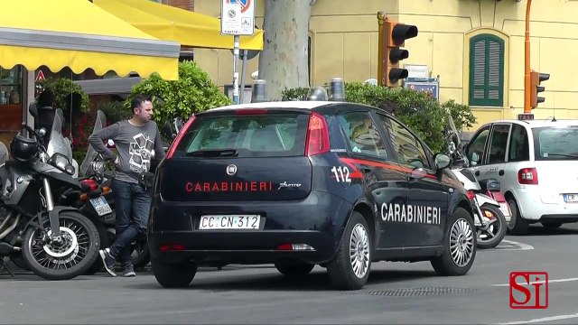 Napoli - Sequestrata struttura abusiva a Mergellina (18.05.13)